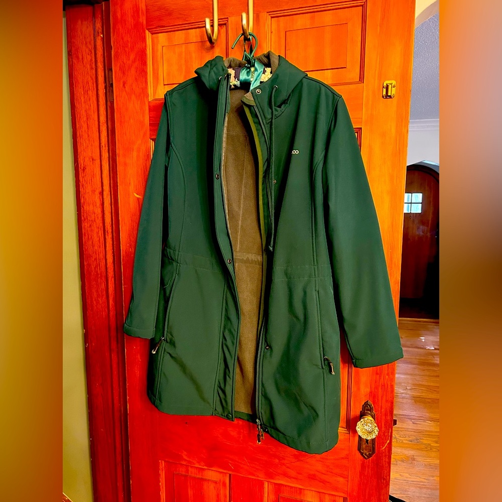 Rain coat for colder weather (green)